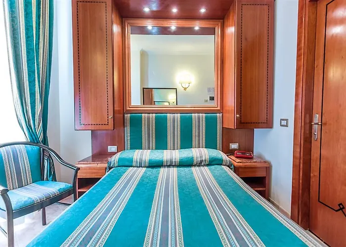 Hotel Raeli Floridia 3*