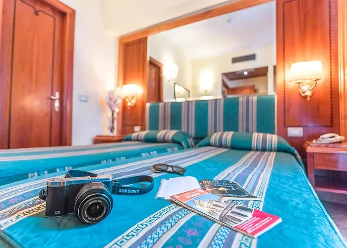 Raeli Floridia Hotel 3*